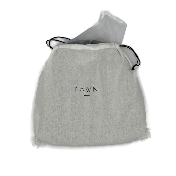 Fawn Design the Quilted Handbag or Crossbody with Dust Bag in Matte Teal - Picture 5 of 6